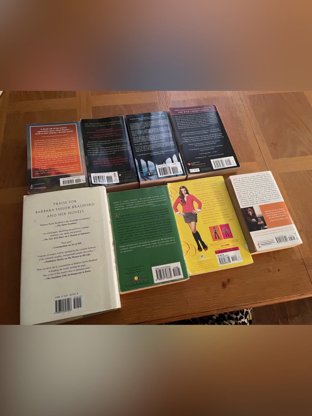 Books - Picture 2 of 5